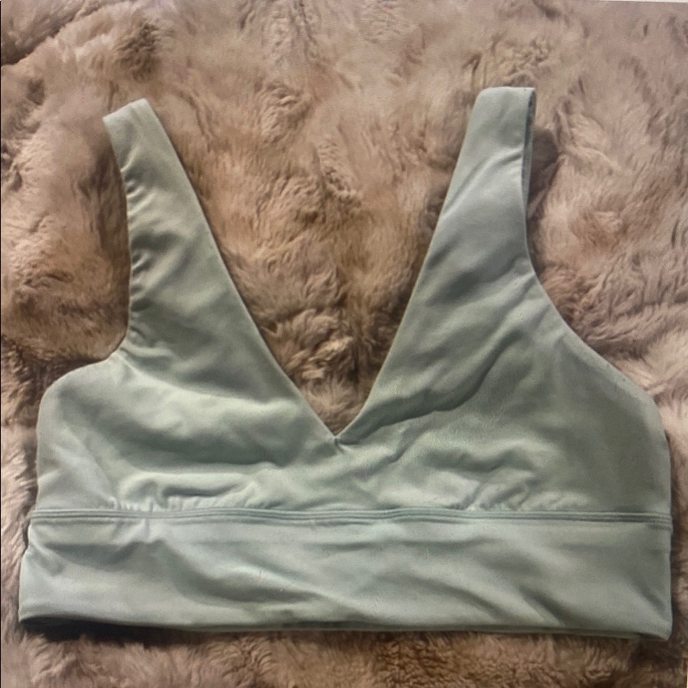 Green Seamless V-Neck Bra with Wide Straps
